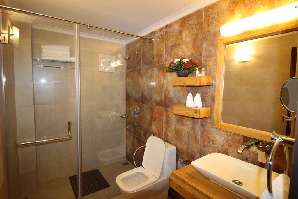 The Oaktree House Hotel Shimla Ngoại thất bức ảnh