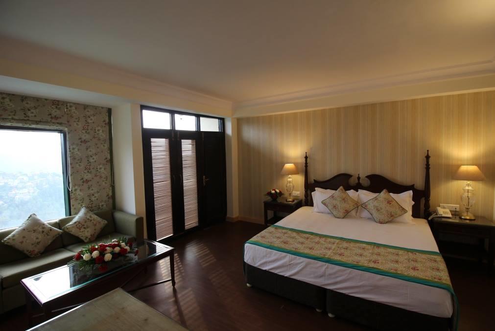 The Oaktree House Hotel Shimla Ngoại thất bức ảnh
