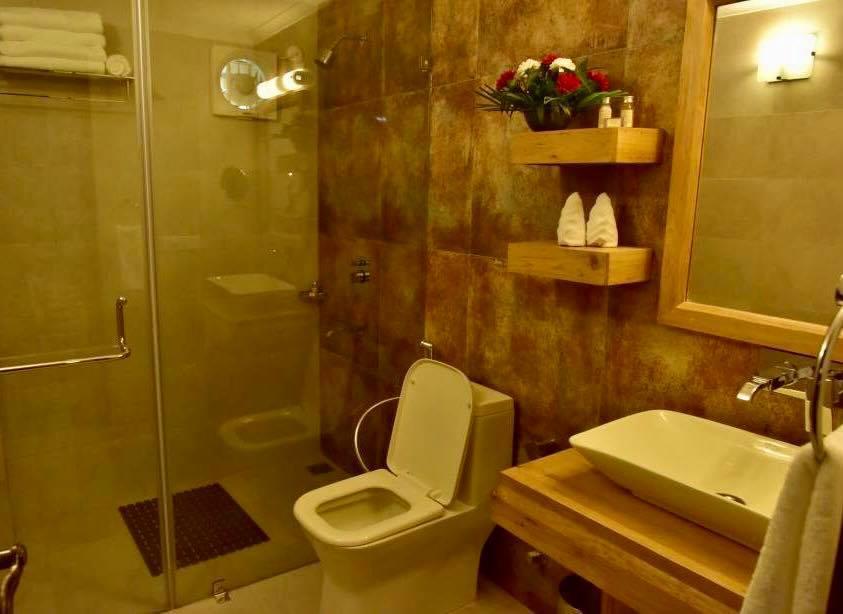 The Oaktree House Hotel Shimla Ngoại thất bức ảnh