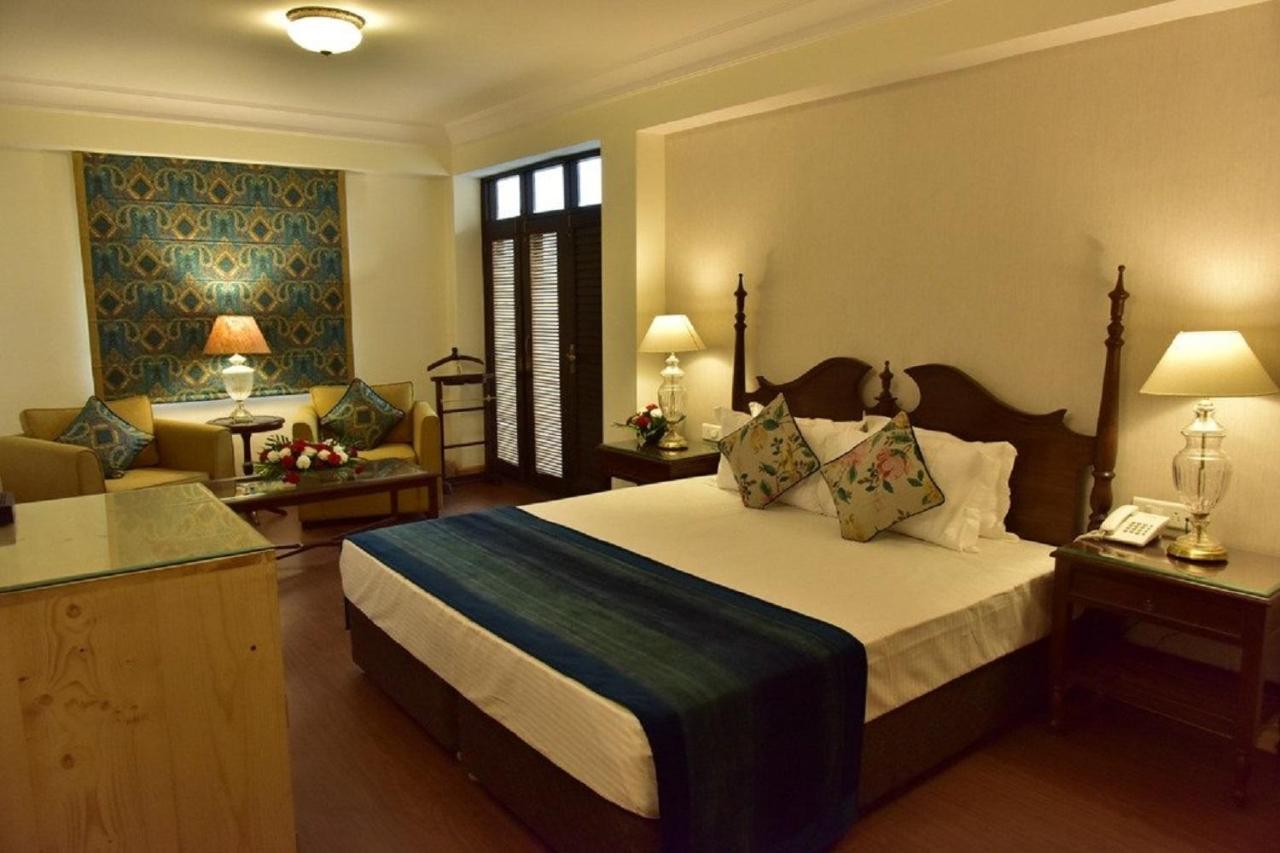 The Oaktree House Hotel Shimla Ngoại thất bức ảnh